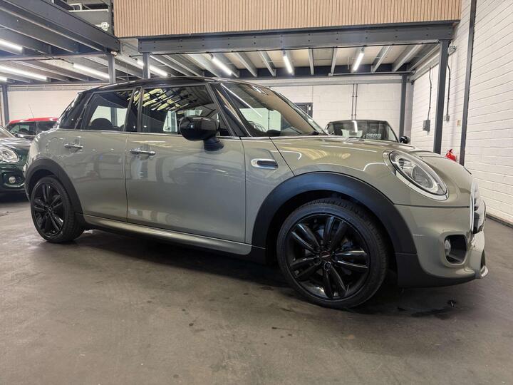 MINI Hatch 1.5 Cooper Sport Euro 6 (s/s) 5dr