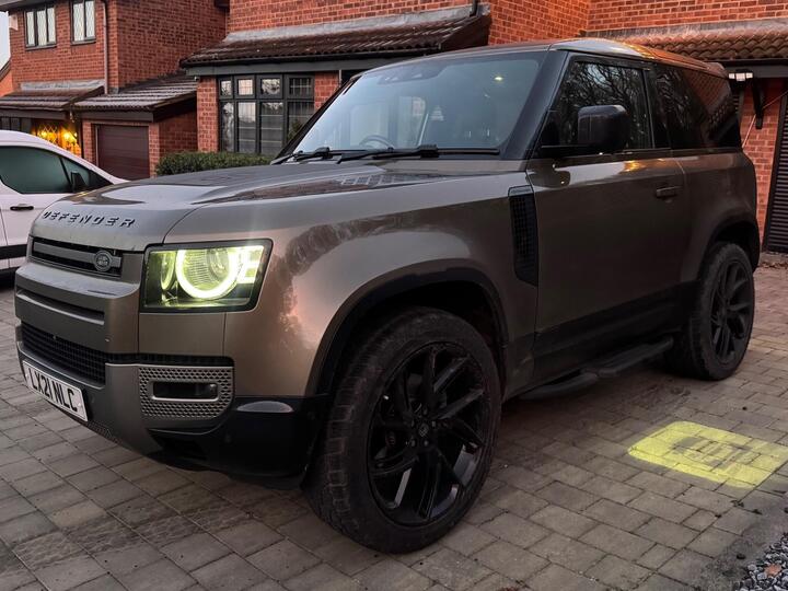 Land Rover Defender 90 3.0 D250 MHEV X-Dynamic SE Auto 4WD Euro 6 (s/s) 3dr