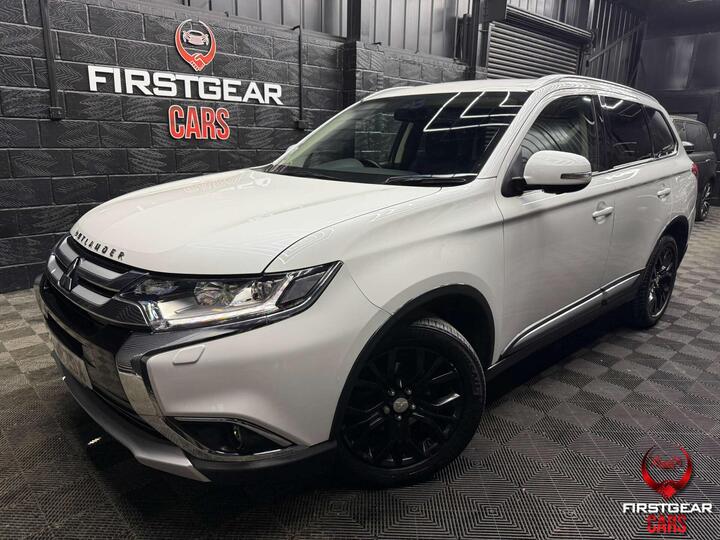 Mitsubishi Outlander 2.2 DI-D 4 Auto 4WD Euro 6 5dr Mitsubishi Outlander 2.2 DI-D 4 Auto 4WD Euro 6 5dr