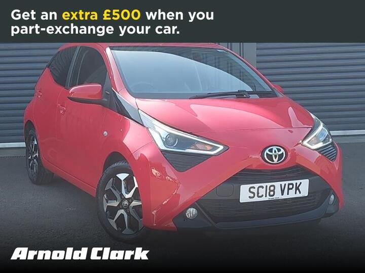 Toyota AYGO 1.0 VVT-i X-plore Euro 6 5dr Toyota AYGO 1.0 VVT-i X-plore Euro 6 5dr