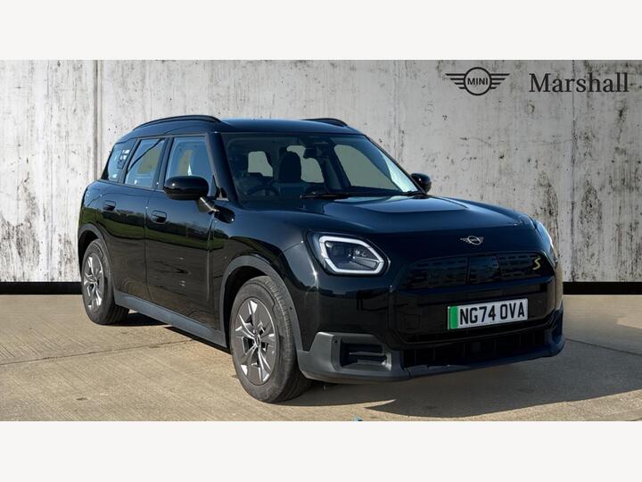 MINI Countryman SE 66.5kWh Classic Auto ALL4 5dr