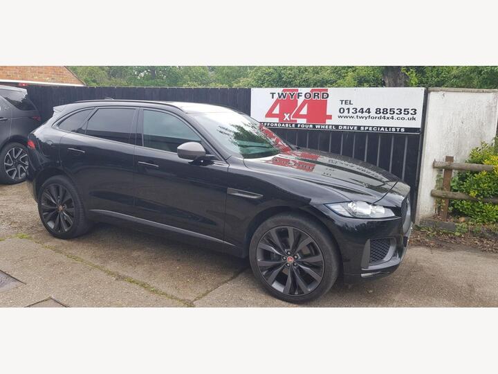 Jaguar F-PACE 2.0 P300 300 Sport Auto AWD Euro 6 (s/s) 5dr
