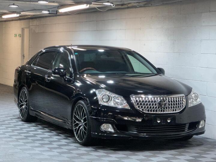 Toyota Crown Majesta 4.6 V8 A Type 1UR-FSE Auto ULEZ