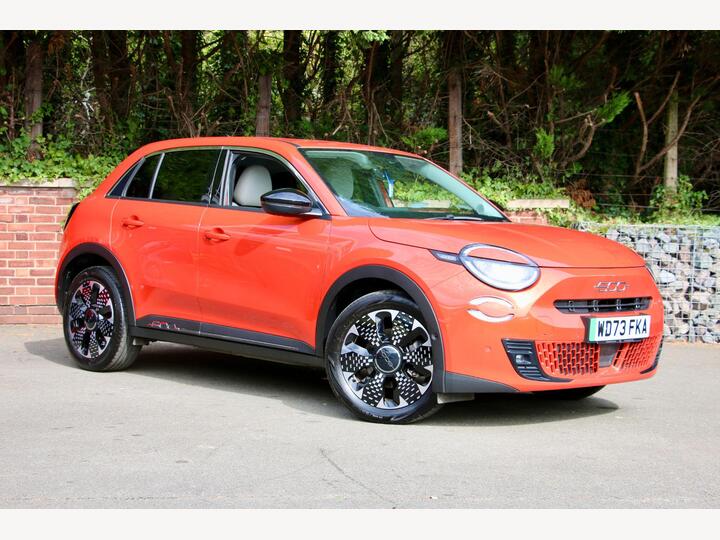 Fiat 600e 54kWh La Prima Auto 5dr