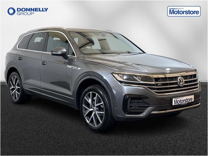 Volkswagen Touareg 3.0 TDI V6 R-Line Tiptronic 4Motion Euro 6 (s/s) 5dr Volkswagen Touareg 3.0 TDI V6 R-Line Tiptronic 4Motion Euro 6 (s/s) 5dr