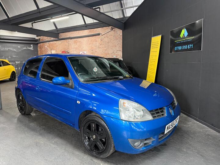 Renault Clio 1.2 Campus Sport 3dr