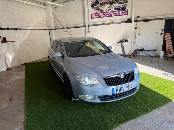 Skoda Superb 2.0 TDI Elegance DSG 4WD Euro 5 5dr