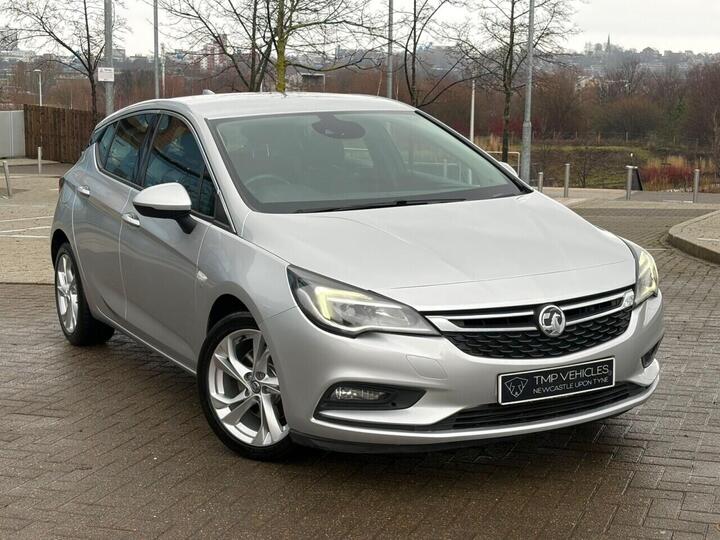 Vauxhall ASTRA 1.6 CDTi BlueInjection SRi Nav Euro 6 (s/s) 5dr
