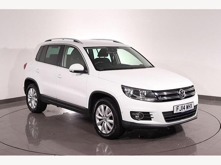 Volkswagen TIGUAN 2.0 TDI BlueMotion Tech Match 4WD Euro 5 (s/s) 5dr Volkswagen TIGUAN 2.0 TDI BlueMotion Tech Match 4WD Euro 5 (s/s) 5dr