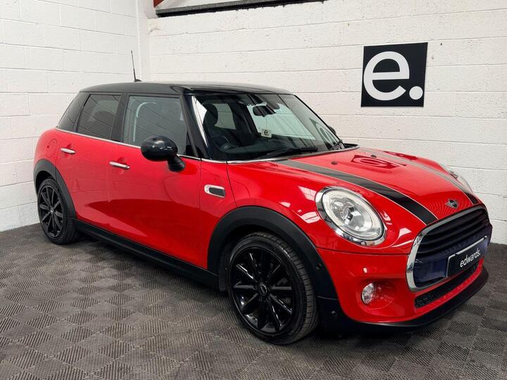 MINI HATCH 1.5 Cooper Auto Euro 6 (s/s) 5dr
