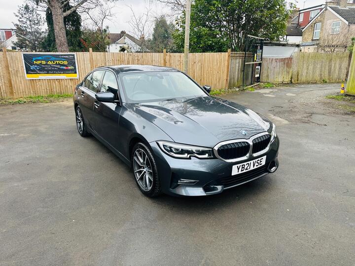 BMW 3 Series 2.0 318i Sport Auto Euro 6 (s/s) 4dr BMW 3 Series 2.0 318i Sport Auto Euro 6 (s/s) 4dr