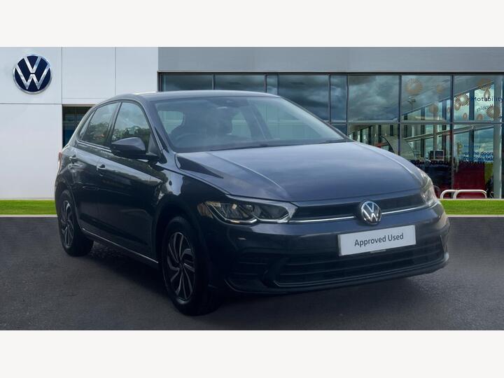 Volkswagen Polo 1.0 TSI Life Euro 6 (s/s) 5dr Volkswagen Polo 1.0 TSI Life Euro 6 (s/s) 5dr