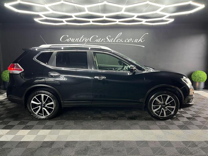 Nissan X-TRAIL 1.6 DCi Tekna 4WD Euro 6 (s/s) 5dr Nissan X-TRAIL 1.6 DCi Tekna 4WD Euro 6 (s/s) 5dr