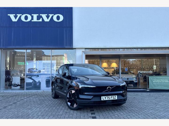 Volvo EX30 Single Motor Extended Range 69kWh Plus Auto 5dr