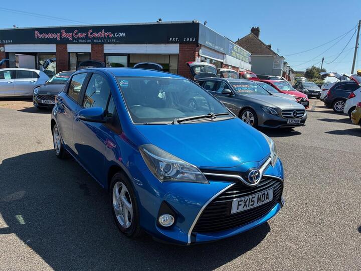 Toyota Yaris 1.5 VVT-h Icon E-CVT Euro 6 5dr Toyota Yaris 1.5 VVT-h Icon E-CVT Euro 6 5dr