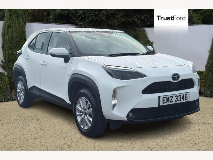 Toyota YARIS CROSS 1.5 VVT-h Icon E-CVT Euro 6 (s/s) 5dr