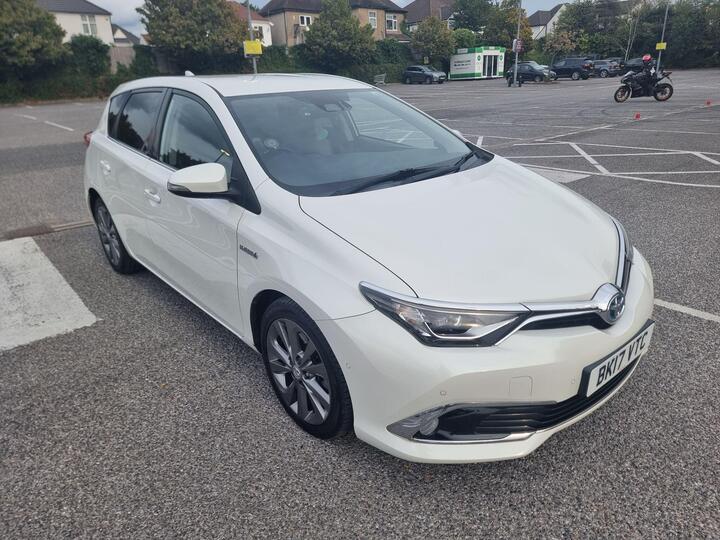 Toyota Auris 1.8 VVT-h Excel CVT Euro 6 (s/s) 5dr (Safety Sense)