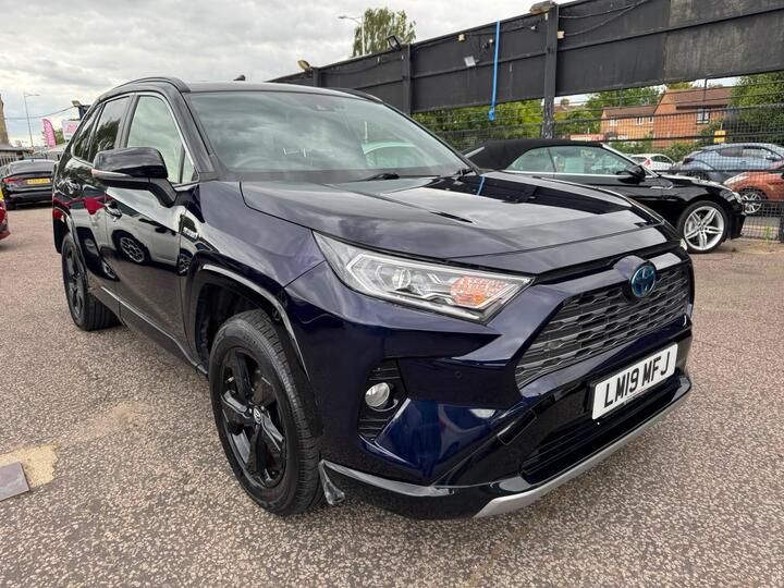 Toyota RAV4 2.5 VVT-h Dynamic CVT Euro 6 (s/s) 5dr Toyota RAV4 2.5 VVT-h Dynamic CVT Euro 6 (s/s) 5dr