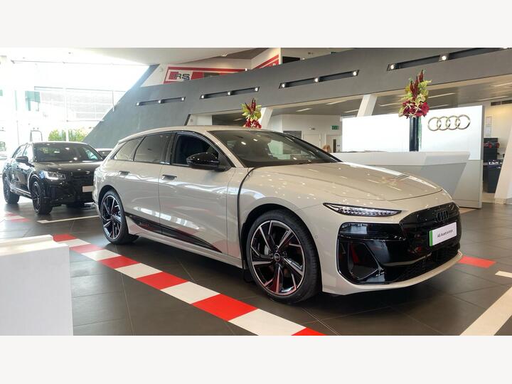 Audi A6 Avant 100kWh Performance Black Edition Auto 5dr