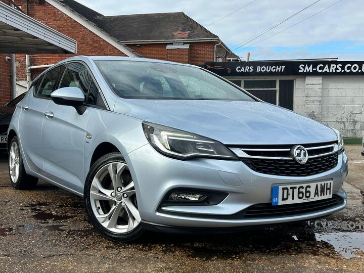 Vauxhall Astra 1.6 CDTi BlueInjection SRi Nav Auto Euro 6 5dr