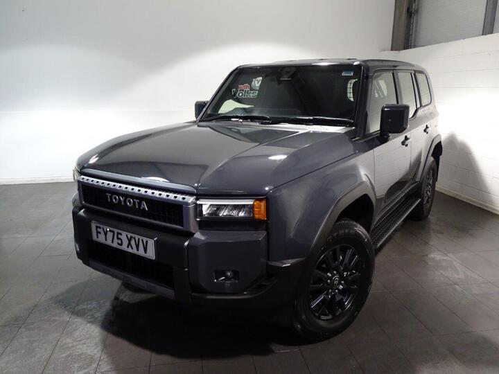 Toyota Land Cruiser 2.8D Auto 4WD LWB Euro 6 (s/s) 5dr