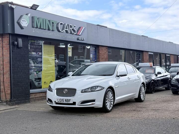 Jaguar XF 2.2d Luxury Auto Euro 5 (s/s) 4dr