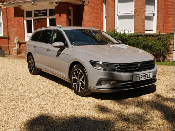 Volkswagen Passat 2.0 TDI EVO SEL DSG Euro 6 (s/s) 5dr