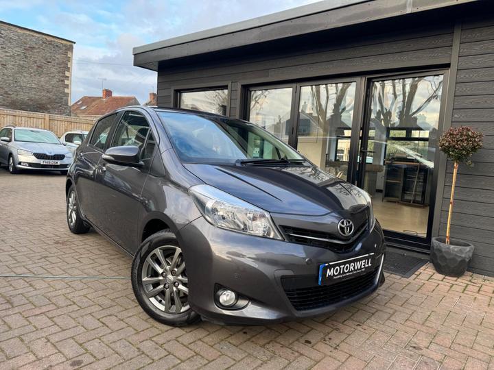 Toyota Yaris 1.33 Dual VVT-i Icon Plus Euro 5 5dr