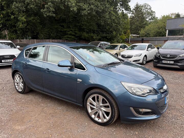 Vauxhall Astra 1.6 16v SRi Euro 5 5dr