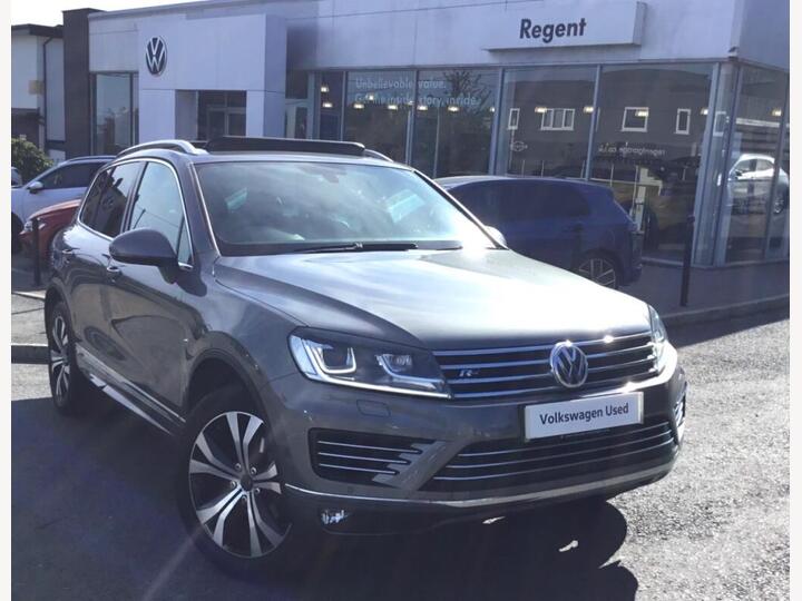 Volkswagen Touareg 3.0 TDI V6 BlueMotion Tech R-Line Tiptronic 4WD Euro 6 (s/s) 5dr