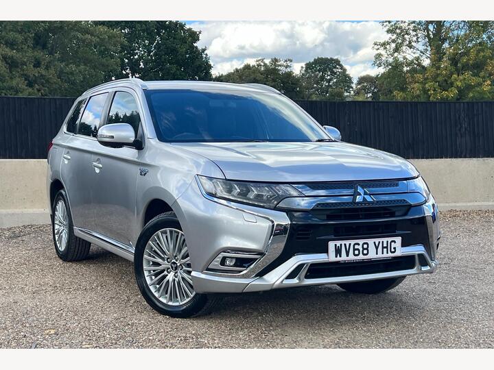 Mitsubishi Outlander 2.4h TwinMotor 13.8kWh 4h CVT 4WD Euro 6 (s/s) 5dr