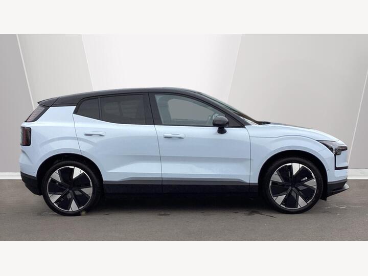 Volvo EX30 Single Motor Extended Range 69kWh Plus Auto 5dr