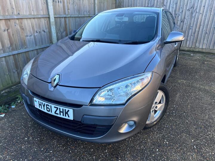 Renault Megane 1.5 DCi Dynamique TomTom Euro 5 5dr