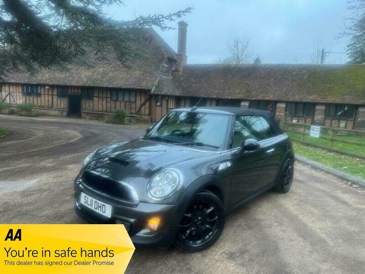 MINI Convertible 1.6 Cooper S Euro 5 (s/s) 2dr