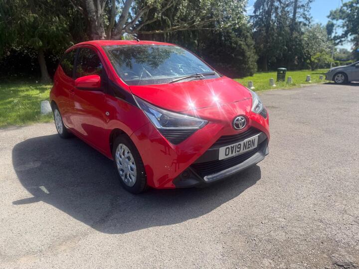 Toyota AYGO 1.0 VVT-i X-play X-shift Euro 6 5dr