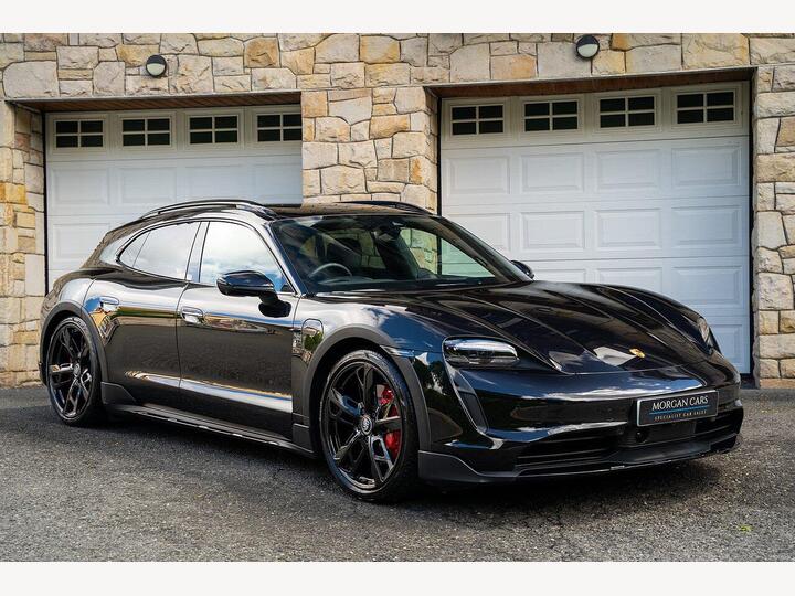 Porsche Taycan Performance Plus 93.4kWh 4S Cross Turismo Auto 4WD 5dr (11kW Charger) Porsche Taycan Performance Plus 93.4kWh 4S Cross Turismo Auto 4WD 5dr (11kW Charger)