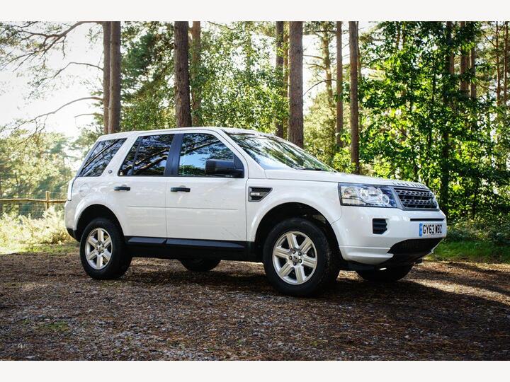 Land Rover FREELANDER 2 2.2 TD4 GS 4WD Euro 5 (s/s) 5dr Land Rover FREELANDER 2 2.2 TD4 GS 4WD Euro 5 (s/s) 5dr