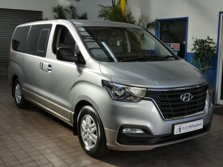 Hyundai I800 2.5 CRDi SE Euro 6 5dr Hyundai I800 2.5 CRDi SE Euro 6 5dr
