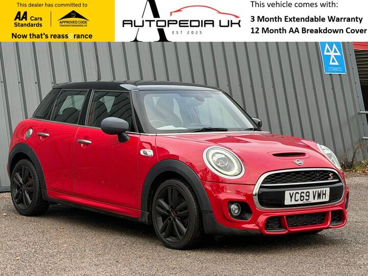 MINI Hatch 2.0 Cooper S Sport Steptronic Euro 6 (s/s) 5dr