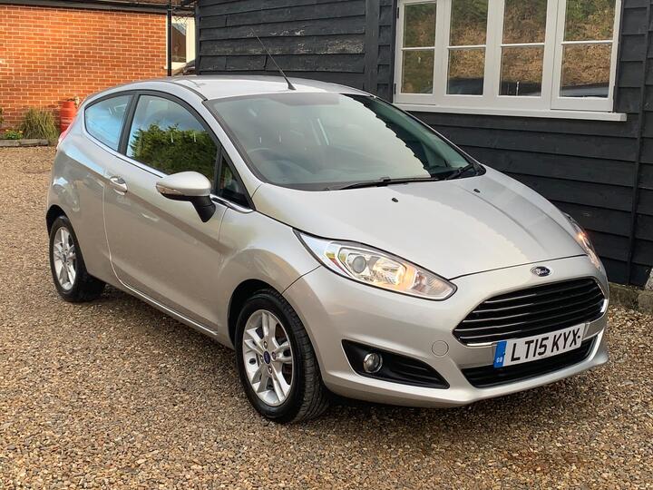 Ford Fiesta 1.0T EcoBoost Zetec Euro 5 (s/s) 3dr