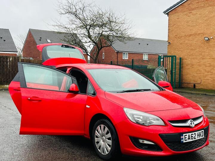 Vauxhall Astra 1.6 16v Exclusiv Auto Euro 5 5dr