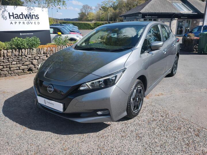 Nissan Leaf 39kWh Acenta Auto 5dr