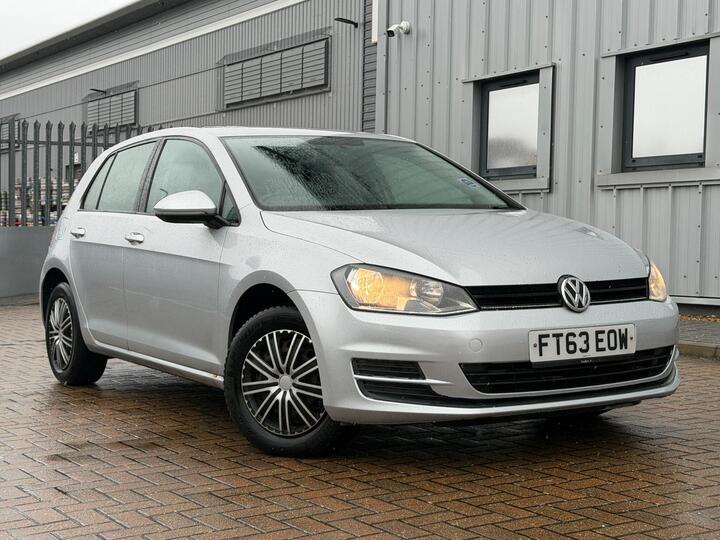 Volkswagen Golf 1.2 TSI BlueMotion Tech S Euro 5 (s/s) 5dr