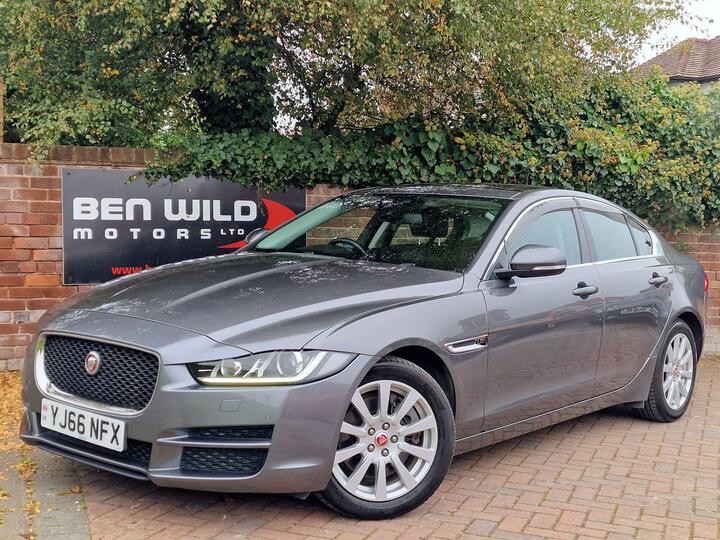 Jaguar XE 2.0i Prestige Saloon 4dr Petrol Auto Euro 6 (s/s) (200 Ps)