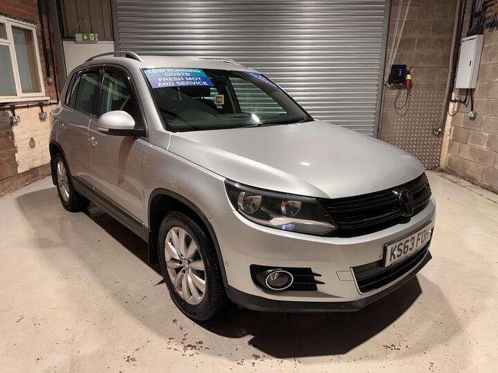 Volkswagen Tiguan 2.0 TDI BlueMotion Tech Match 4WD Euro 5 (s/s) 5dr