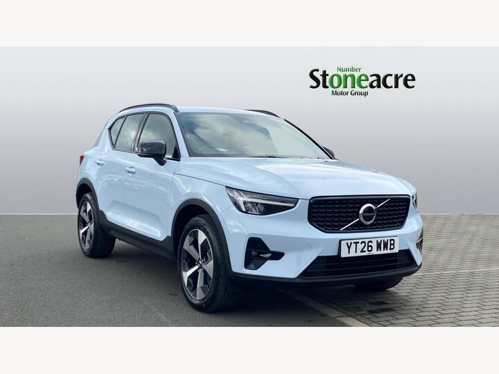 Volvo XC40 2.0 B3 MHEV Plus Dark DCT Auto Euro 6 (s/s) 5dr