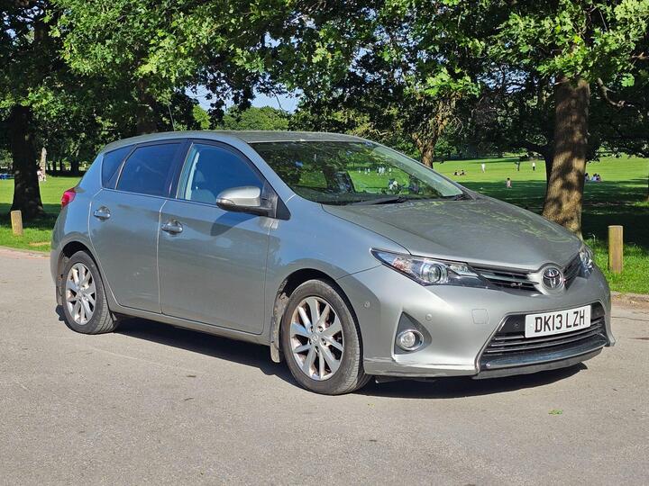 Toyota Auris 1.4 D-4D Excel Euro 5 (s/s) 5dr