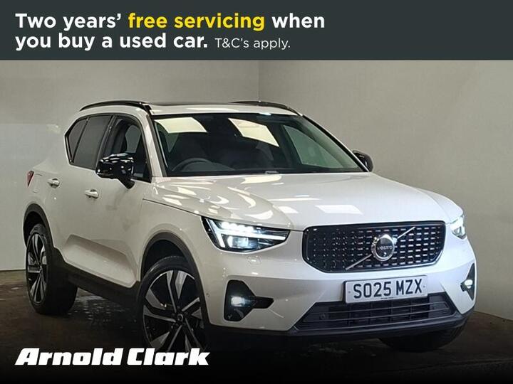 Volvo XC40 2.0 B3 MHEV Ultra Dark DCT Auto Euro 6 (s/s) 5dr