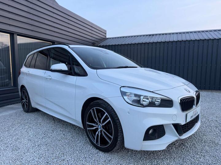 BMW 2 SERIES 2.0 220d M Sport Auto XDrive Euro 6 (s/s) 5dr BMW 2 SERIES 2.0 220d M Sport Auto XDrive Euro 6 (s/s) 5dr
