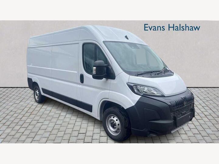 Peugeot BOXER Panel Van L3H2 335 BHDi 140 MT6 Professional Peugeot BOXER Panel Van L3H2 335 BHDi 140 MT6 Professional